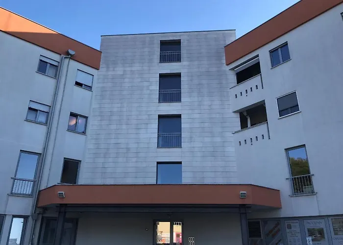 Apartment Angela With Private Garage Slot
